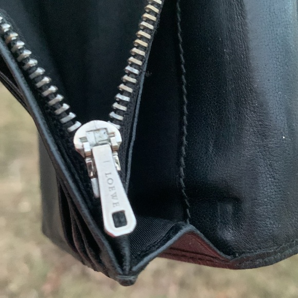 Loewe Black Soft Leather Wallet Bifold Unisex Slim Wallet Nappa GUC - Picture 14 of 16